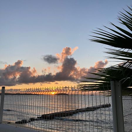 Appartement Pieds Dans L'Eau Vue Mer Acces Plage Et Piscine Marigot  Εξωτερικό φωτογραφία