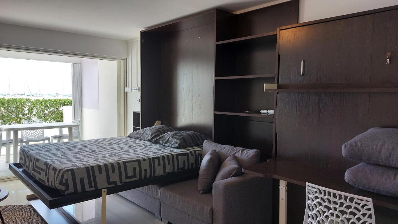 Appartement Pieds Dans L'Eau Vue Mer Acces Plage Et Piscine Marigot  Εξωτερικό φωτογραφία