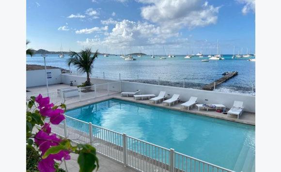 Appartement Pieds Dans L'Eau Vue Mer Acces Plage Et Piscine Marigot  Εξωτερικό φωτογραφία